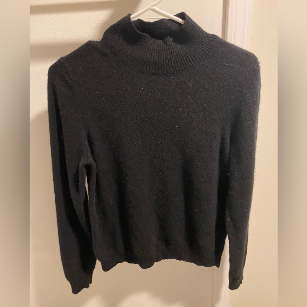 Black Magaschoni 100% Cashmere Sweater